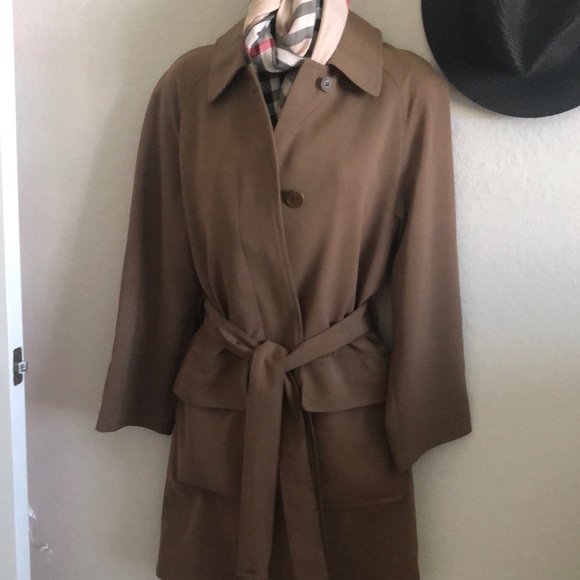 Authentic Burberry trench coat with leather gloves